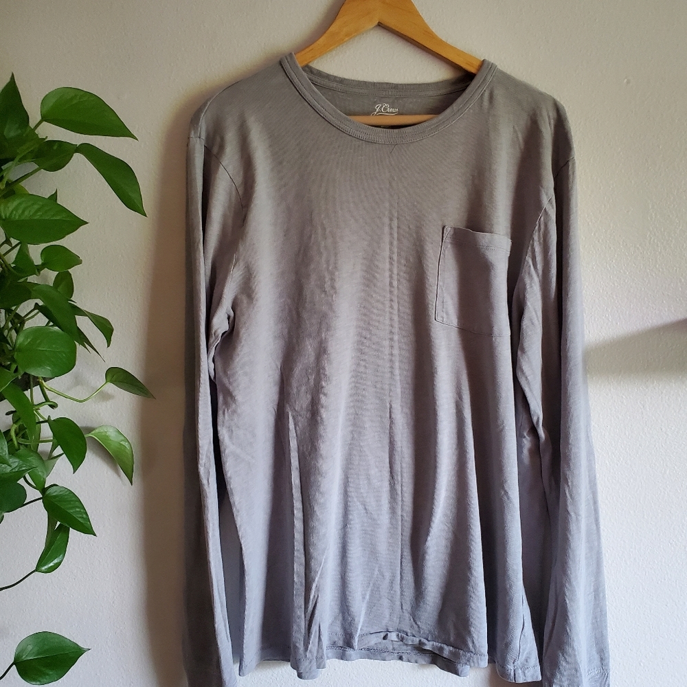 Grey J. Crew long sleeve pocket tee Large Tall